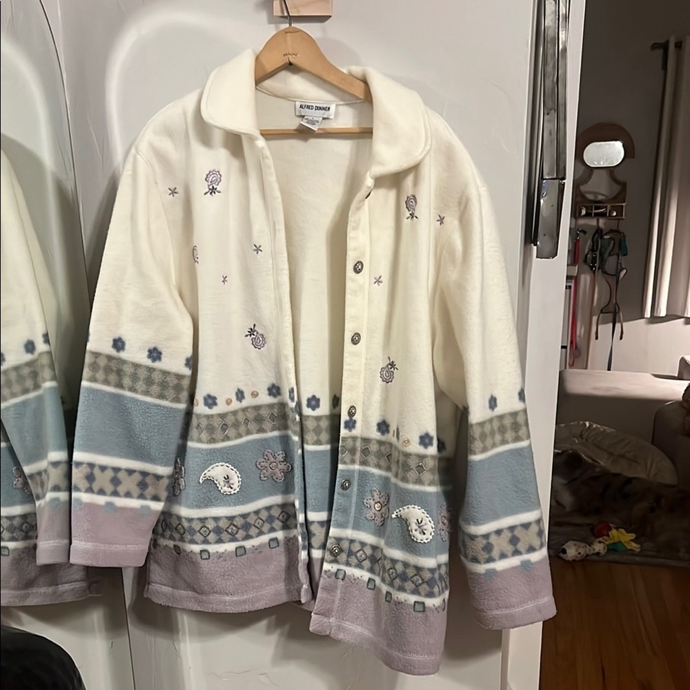 Alfredโ Dunner Cream and Blue Patterned fleece Jacket
